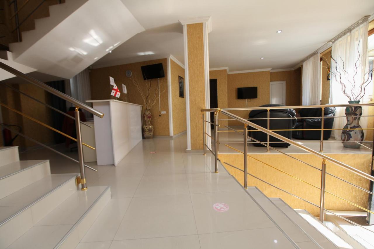 Georgia Tbilisi Gt Hotel מראה חיצוני תמונה