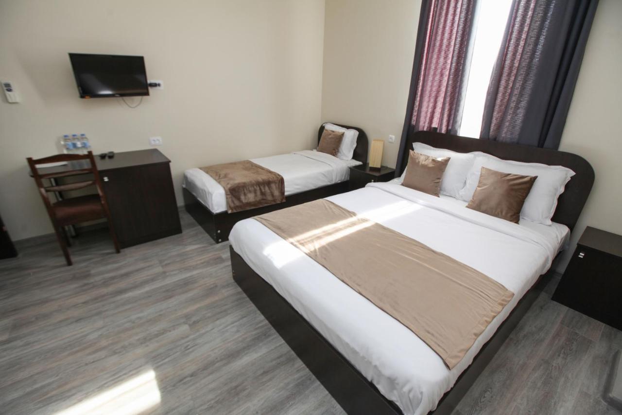 Georgia Tbilisi Gt Hotel מראה חיצוני תמונה