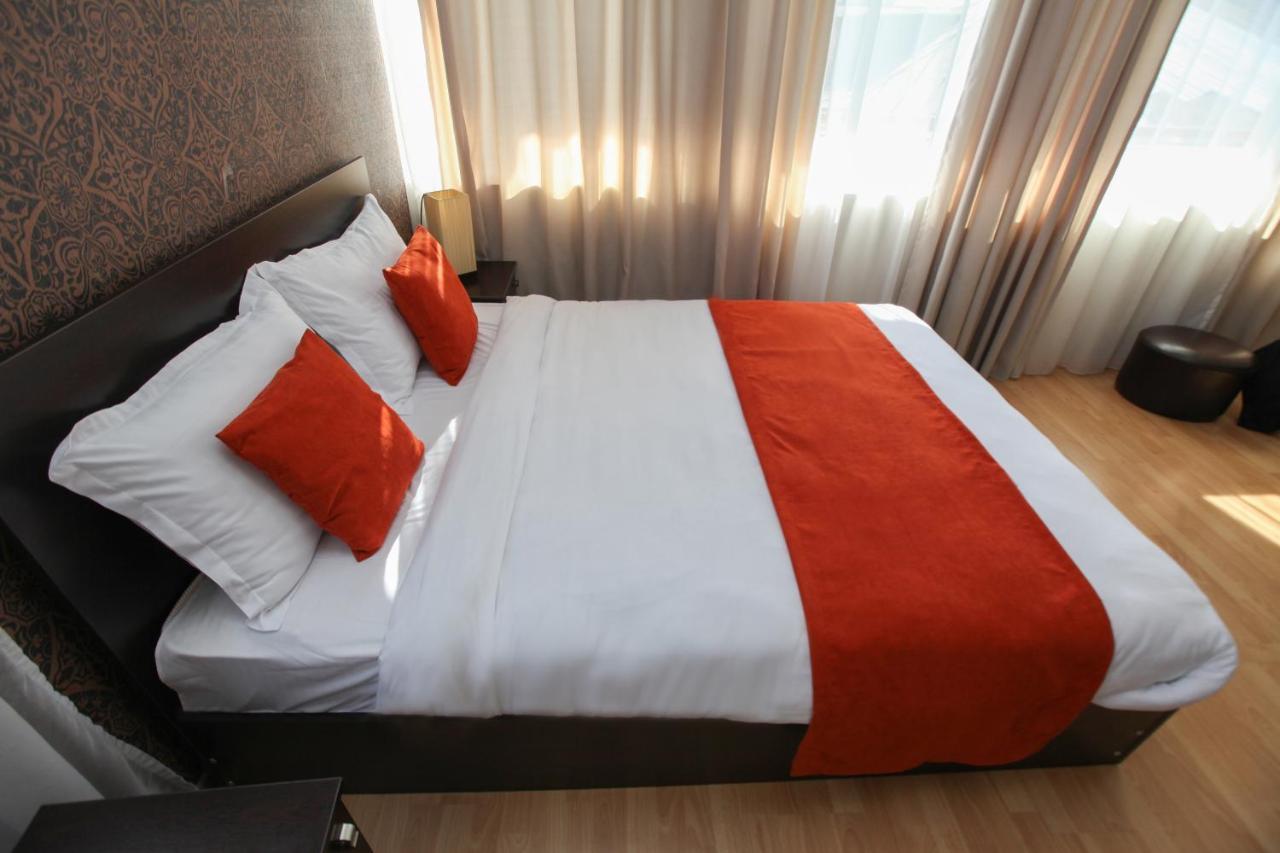 Georgia Tbilisi Gt Hotel מראה חיצוני תמונה