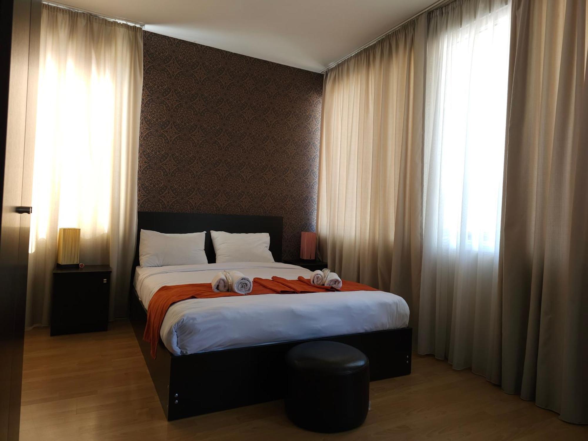 Georgia Tbilisi Gt Hotel מראה חיצוני תמונה